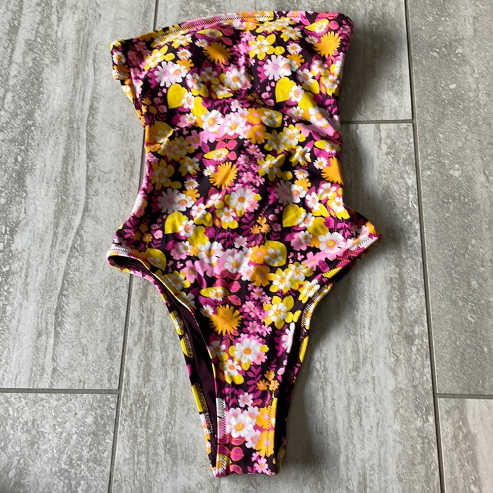 Cheeks Aerie offers a one-piece swimsuit in the XXS size.